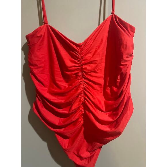 J. Crew Red Ruched Sweetheart Swimsuit Plus Size 24 NWT - Picture 3 of 6
